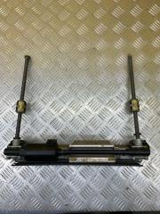 Салазки сиденья Nissan Navara (D40) 2004-2015 2008 Б/У Салазки сиденья Nissan Navara (D40) 2004-2015 2008