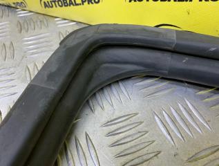 Уплотнитель стекла двери (бархотка) Nissan Navara (D40) 2004-2015 2.5 D YD25DDTI