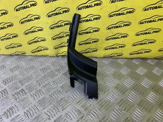 Молдинг стекла лобового правый ISUZU D-Max II (2012-2021) 2012