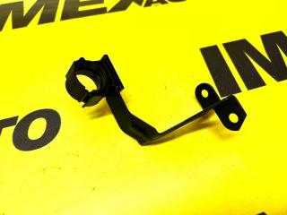 Запчасть кронштейн Audi TT