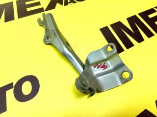 Запчасть петля капота правая Mazda 6