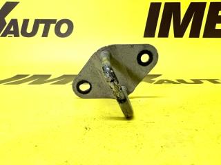 Запчасть крюк замка капота Mazda RX-8