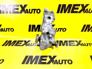 Запчасть кронштейн генератора Audi A4