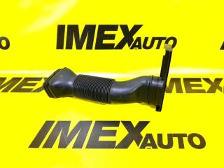 Запчасть патрубок воздушного фильтра Audi A1