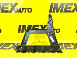 Запчасть кронштейн бампера задний левый Audi A4