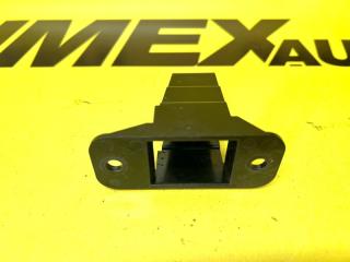 Запчасть кронштейн панели приборов правый Mini Countryman
