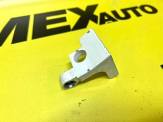 Запчасть петля двери задняя левая Porsche Cayenne