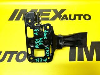 Запчасть крюк замка капота Audi A5