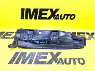 Запчасть пыльник крыла правый Audi TT