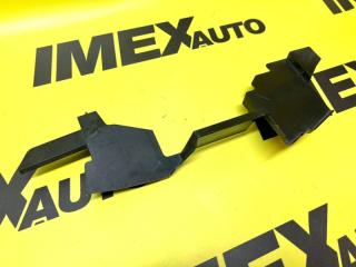 Запчасть дефлектор радиатора левый Mazda 6