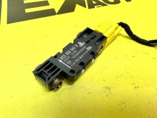 Запчасть датчик удара Audi A4 2004-2006