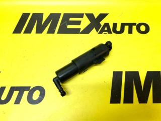 Форсунка омывателя фар правая Audi A4