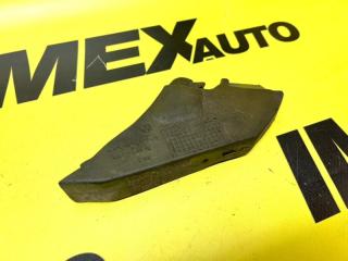 Запчасть уплотнитель крыла правый Audi A5