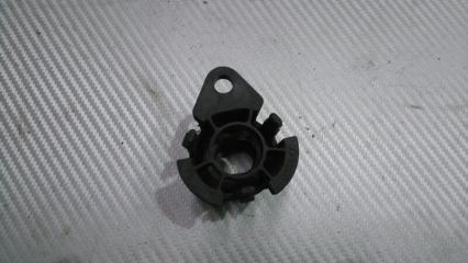 Кронштейн радиатора Volvo S40 Б/У Кронштейн радиатора Volvo S40