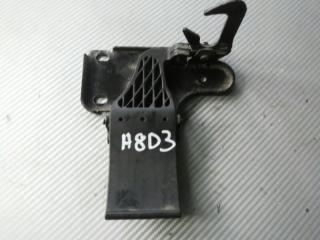 Крюк капота передний Audi A8 2006-2008