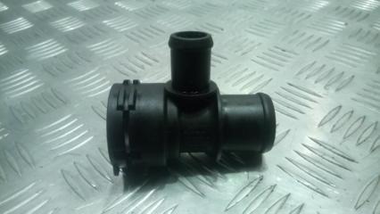 Запчасть фланец Volkswagen Passat 2005-2007