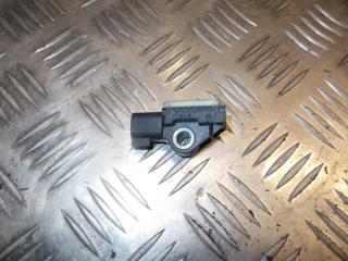 Датчик удара передний Volvo S80 2008-2010 контрактная Датчик удара передний Volvo S80 2008-2010