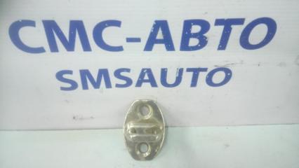 Петля двери Audi Q7 2006-2007