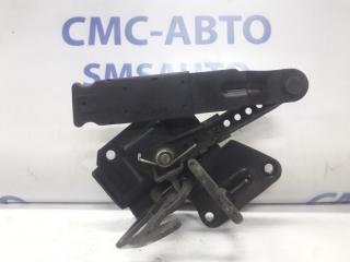 Крюк капота Audi A6 2000-2005