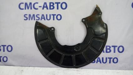 Пыльник тормозного диска передний правый Volkswagen Passat 2006-2008