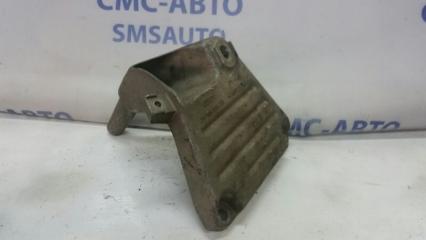 Запчасть кронштейн Audi A8 2003-2005