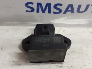 Блок управления бензонасосом Volvo V40 2013-2016