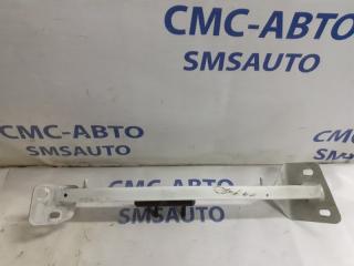 Кронштейн крыла передний левый Audi A8