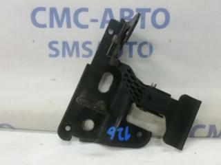 Крюк капота Audi A6