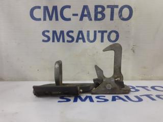 Крюк капота передний Volkswagen Tiguan