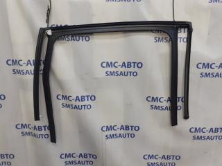 Уплотнитель стекла задний левый Volkswagen Touareg