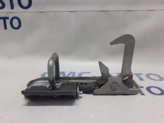 Крюк капота Volkswagen Tiguan 2008-2012