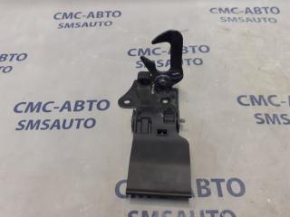 Крюк капота Audi A8 2012