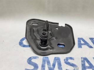 Крюк капота Audi A6