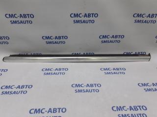 Молдинг стекла кузовного правый Mercedes-Benz R-Class