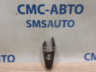 Запчасть кронштейн Mercedes-Benz E-Class