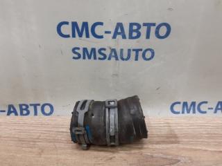 Патрубок охлаждения Mercedes-Benz E-Class