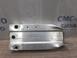 Кронштейн усилителя бампера передний правый Mercedes-Benz CLS-Class