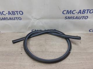 Уплотнитель капота Volvo XC90 2014-2023