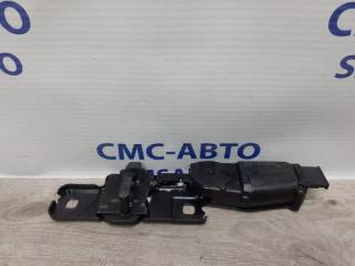 Замок багажника Audi A8 2011