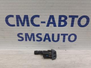 Фото запчасти форсунка омывателя лобового стекла Volvo S80 2012 контрактная запчасть Запчасть форсунка омывателя лобового стекла Volvo S80 2012