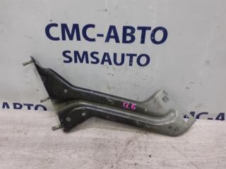 Кронштейн крыла передний правый Audi Q5