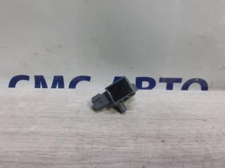 Датчик удара передний Volvo S90 контрактная Датчик удара передний Volvo S90