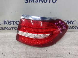 Фонарь правый Mercedes-Benz E-Class