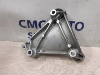 Фото запчасти кронштейн кондиционера Audi A6 контрактная запчасть Запчасть кронштейн кондиционера Audi A6