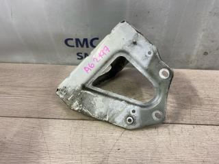 Кронштейн крыла передний левый Audi A6 2010