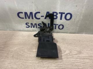 Крюк капота Audi A8 2011