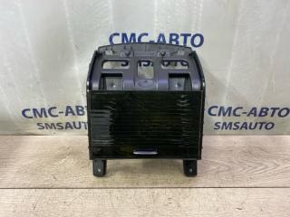 Подстаканник Mercedes-Benz E-Class контрактная Подстаканник Mercedes-Benz E-Class