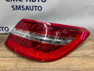 Фонарь правый Mercedes-Benz E-Class
