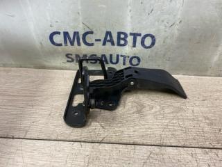 Крюк капота Audi Q5