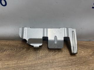 Тепловой экран правый Audi A8 2013 контрактная Тепловой экран правый Audi A8 2013